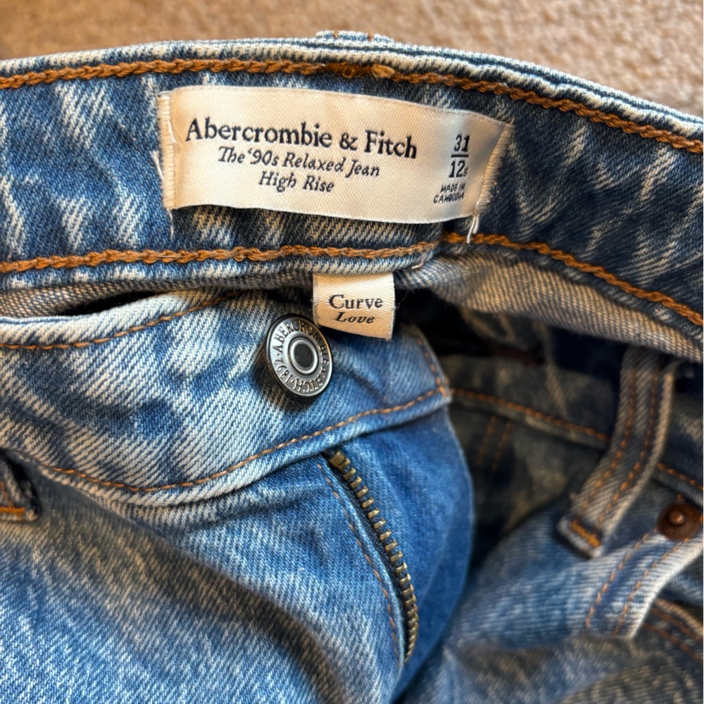 Abercrombie & Fitch Light Blue Relaxed Jeans